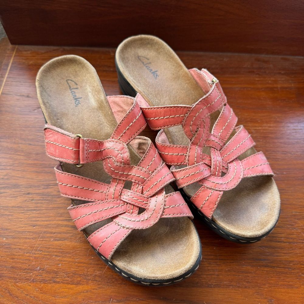 Clarks Women's Pink Coral Wedge Leather Sandals 9.5